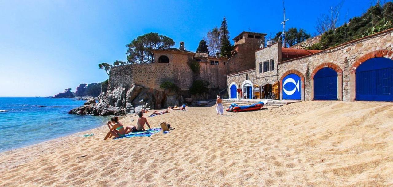 Apartamento Frente Al Mar En La Mejor Ubicacion De Calella Калея де Парафругел Екстериор снимка
